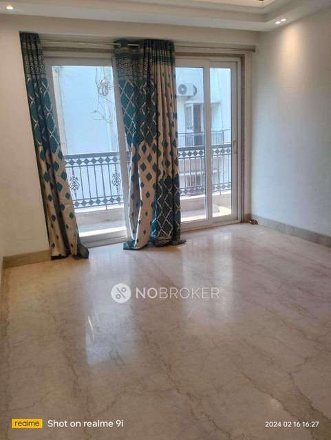 4 BHK Flat In Standalone Building  For Sale  In Neeti Bagh