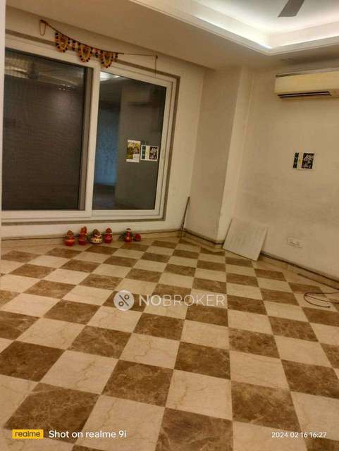 4 BHK Flat In Standalone Building  For Sale  In Neeti Bagh