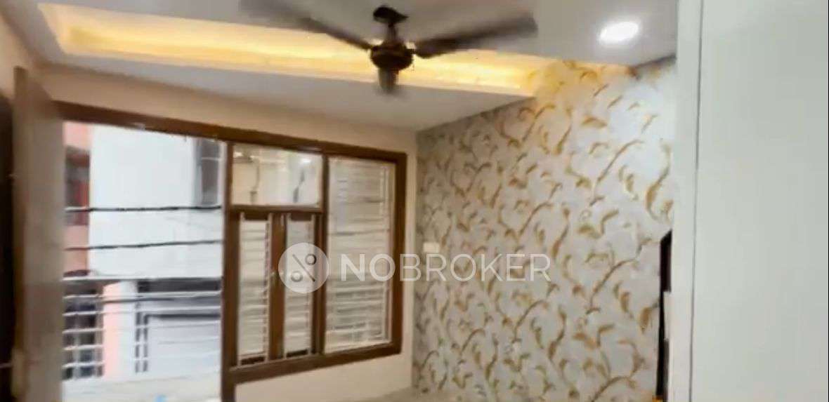 3 BHK Flat For Sale  In Janakpuri