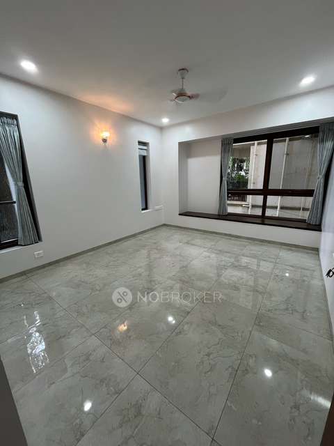 3 BHK Flat In Apartment  For Sale  In Indiranagar