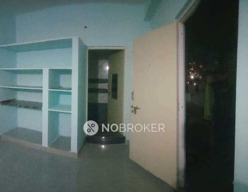 2 BHK Flat In Laxmi Gauravi Nilayam for Rent  In Manikonda