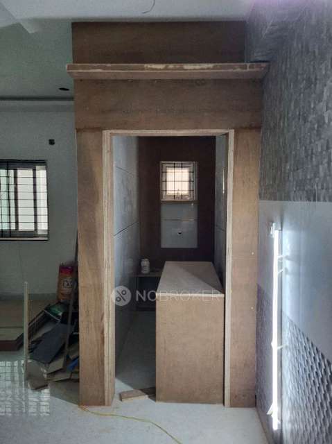 3 BHK Flat In Krishna Parivar For Sale  In Manikonda