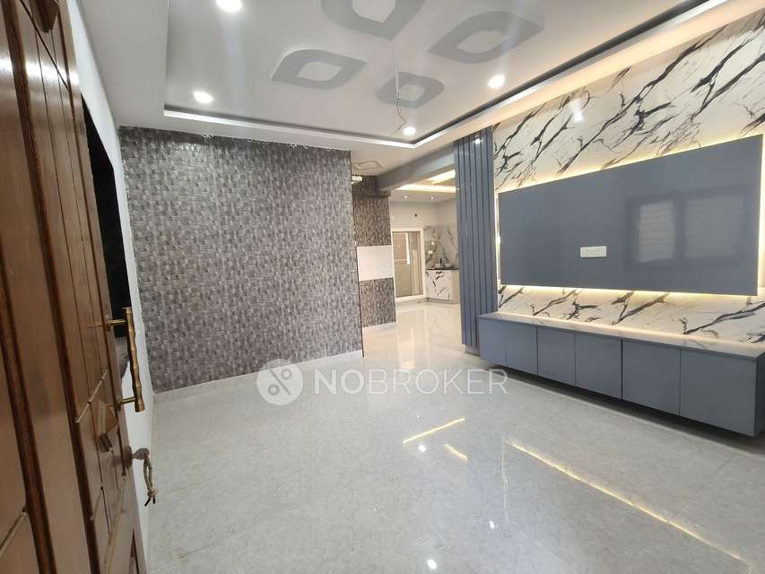 3 BHK Flat In Krishna Parivar For Sale  In Manikonda