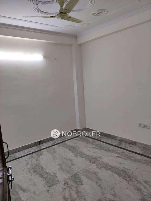 3 BHK Flat In Standalone Building  For Sale  In  East Of Kailash