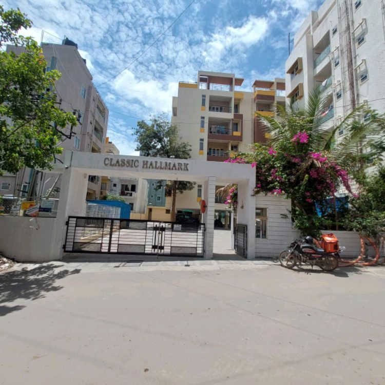 Classic Hallmark Apartments