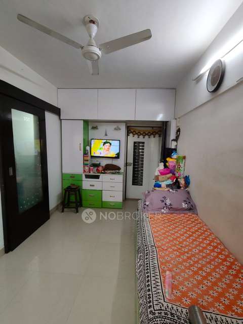 1 BHK Flat In Mahadevachi Wadi Chs For Sale  In Parel