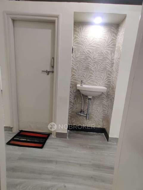 2 BHK Flat In Sainath Apartment, Mulund East For Sale  In Mulund East