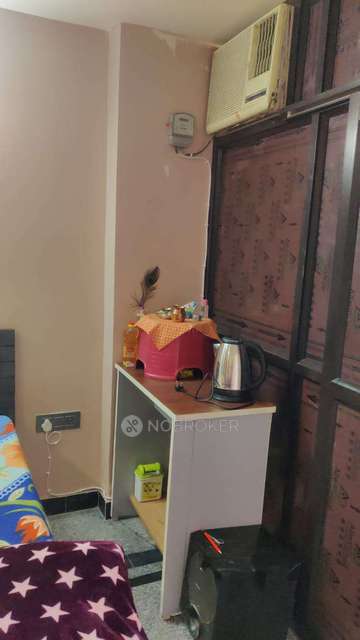 PG for Girls in Sector 8a, Rohini