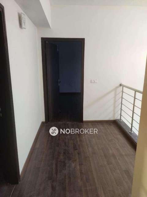 4 BHK Flat In Bptp Park Prime For Sale  In Sector 66