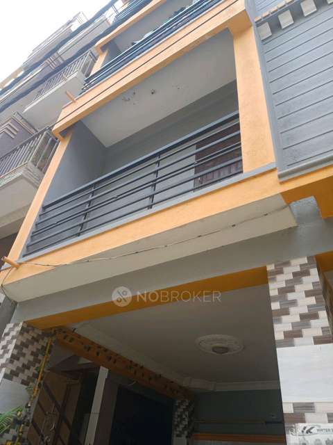 1 BHK Flat In Standalone Building  for Rent  In Kadugodi