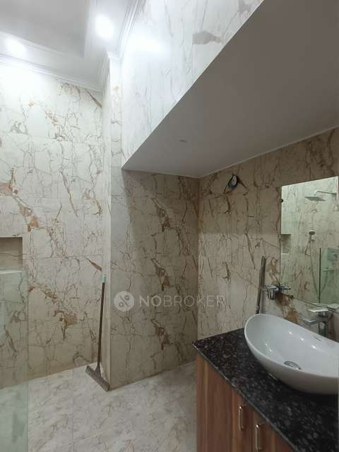 3 BHK Villa In Dda Sfs Flats for Rent  In Dda Sfs Flats, Sector 22 Dwarka, Delhi