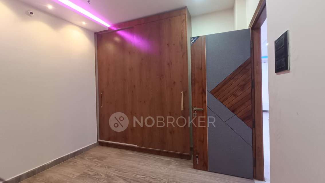 4+ BHK House For Sale  In Peerzadiguda