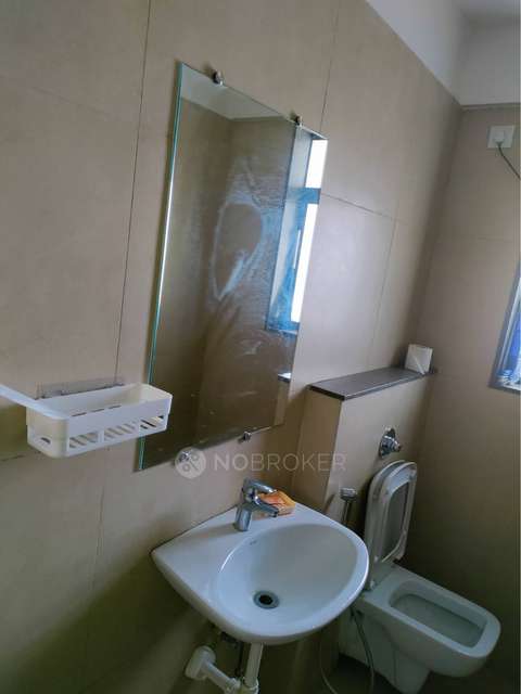 2 BHK Flat In Runwal Serene For Sale  In Govandi East