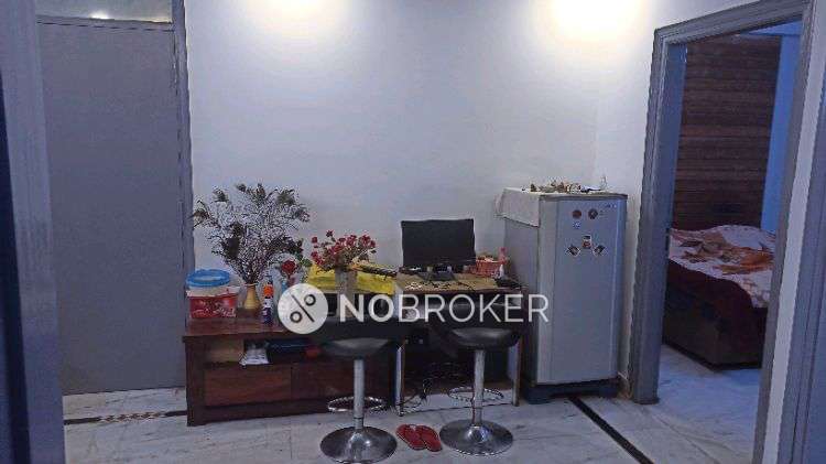 2 BHK Flat In Vinayak Apartment For Sale  In Chattarpur Enclave, Chhattarpur