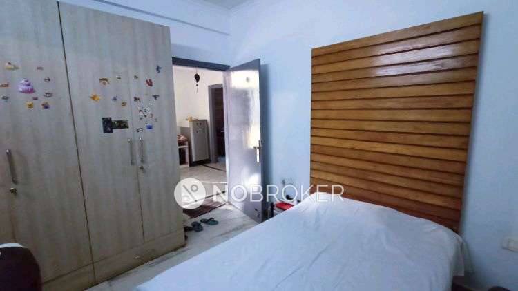 2 BHK Flat In Vinayak Apartment For Sale  In Chattarpur Enclave, Chhattarpur