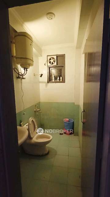 2 BHK Flat In Vinayak Apartment For Sale  In Chattarpur Enclave, Chhattarpur