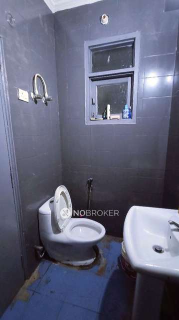 2 BHK Flat In Vinayak Apartment For Sale  In Chattarpur Enclave, Chhattarpur