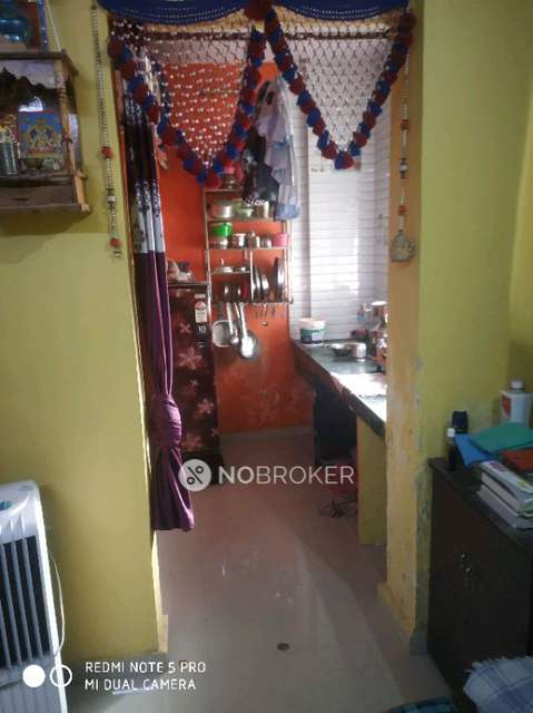 1 RK Flat In Santram Niwas Opposite Little China Hotel Old Dombivli For Sale  In Doctor Nemade Galli, Dombivli West
