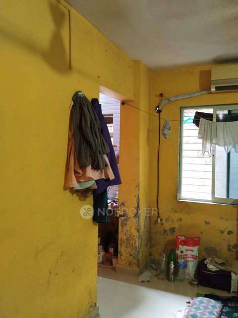 1 RK Flat In Santram Niwas Opposite Little China Hotel Old Dombivli For Sale  In Doctor Nemade Galli, Dombivli West