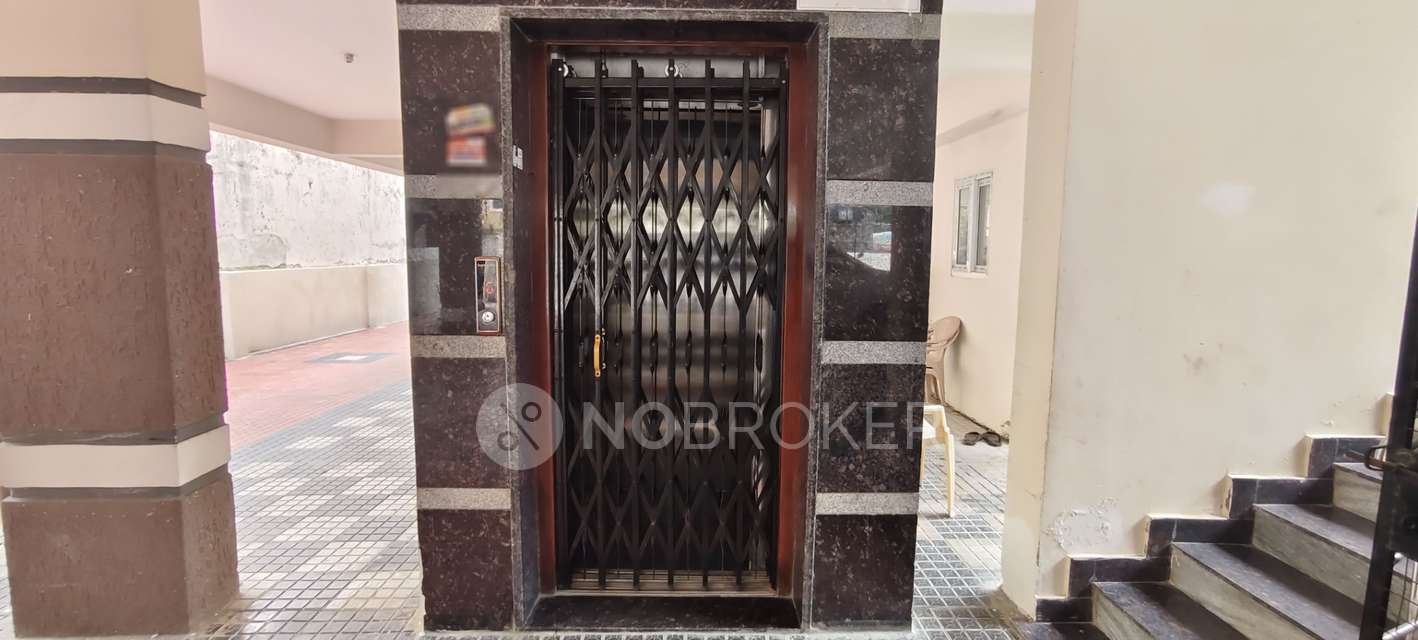 3 BHK Flat In Maruthi Venkata Recedency For Sale  In L. B. Nagar