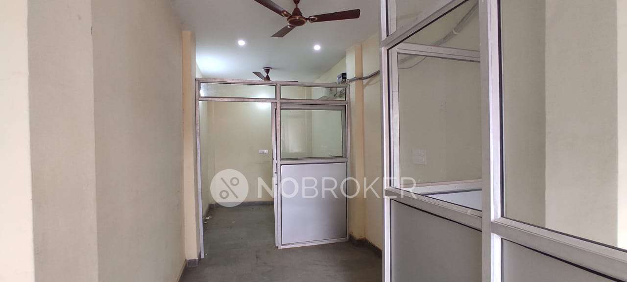 Showroom in Sector 37, Gurgaon for Rent 