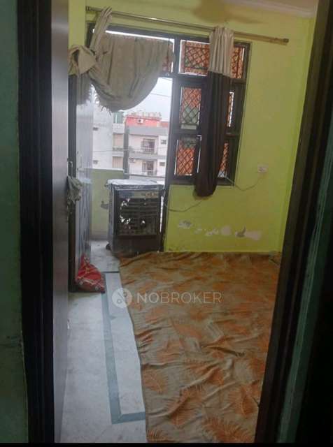 2 BHK Flat For Sale  In Wazirabad