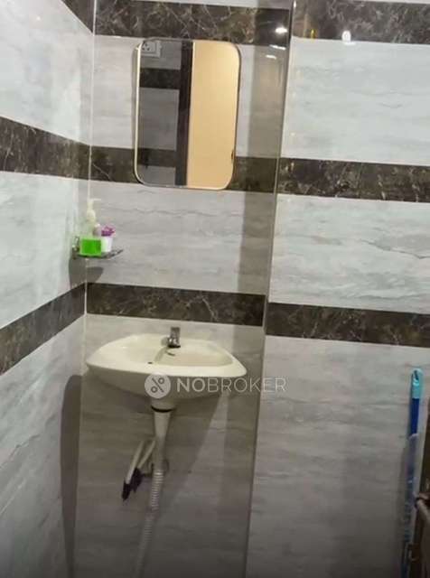 2 BHK Flat In Shree Radha Apartments For Sale  In Razapur Khurd