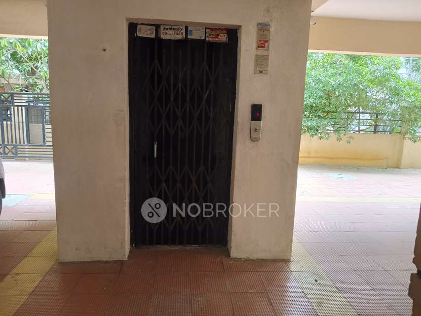 3 BHK Flat In Kbr&#39;s Dakshith Residency For Sale  In Kondapur