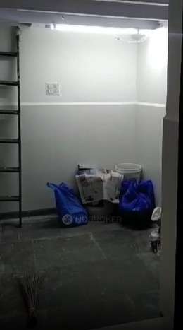 Shop in Nagpada, Mumbai for sale 