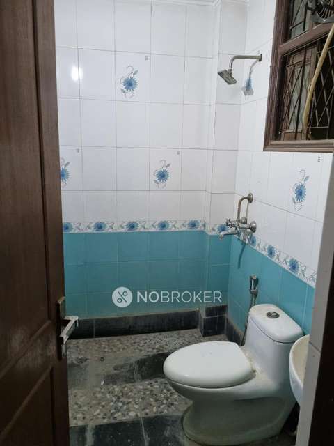 2 BHK Flat In Harihar Apartment For Sale  In New Manglapuri