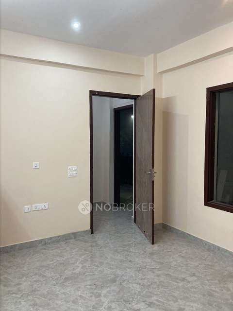 PG for Boys in Sector 135