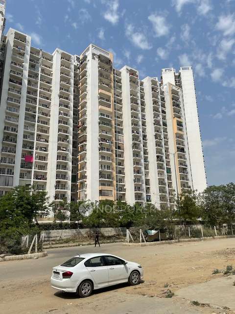 3 BHK Flat In Panchsheel Green 1 for Rent  In Panchsheel Greens 1
