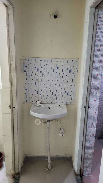1 BHK Flat In Eye for Rent  In Loni Kalbhor,