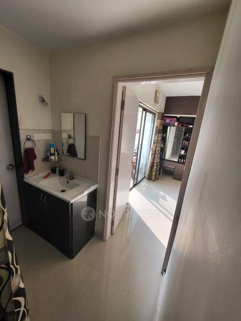 2 BHK Flat In Arihant Venkateshwara Green City, Hadapsar for Rent  In Satavnagar