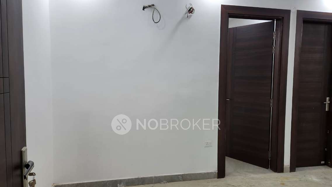 3 BHK Flat In Standalone Building  For Sale  In Pandav Nagar