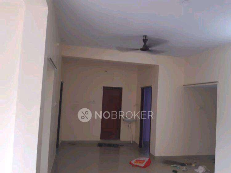 2 BHK Flat In Accacia,erumpuliyoor For Sale  In Perumal Koil Street, Irumbuliyur