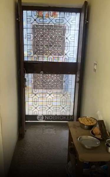 2 BHK Flat For Sale  In Mayur Vihar