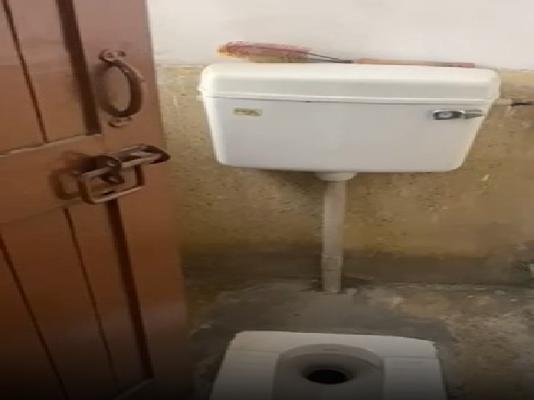 2 BHK Flat For Sale  In Mayur Vihar