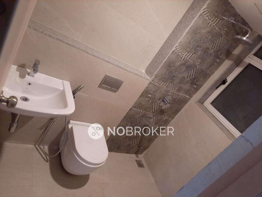 2 BHK Flat In C Treetops For Sale  In  Golbhan