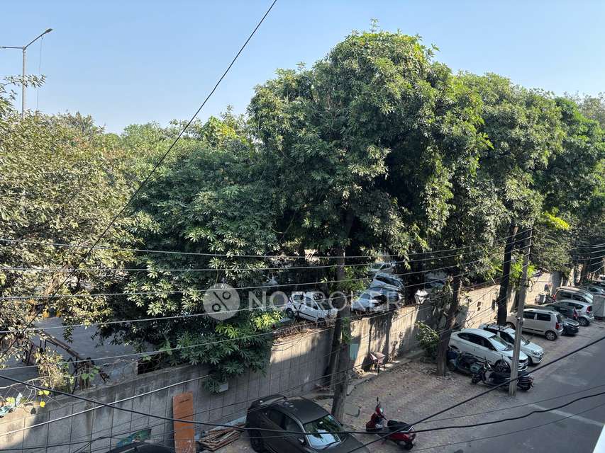 2 BHK Flat In Dhawalgiri Apartment For Sale  In Noida