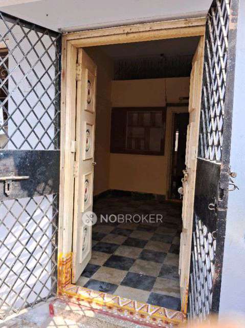 Godown/Warehouse in Vikrampuri Colony, Karkhana, Hyderabad for Rent 