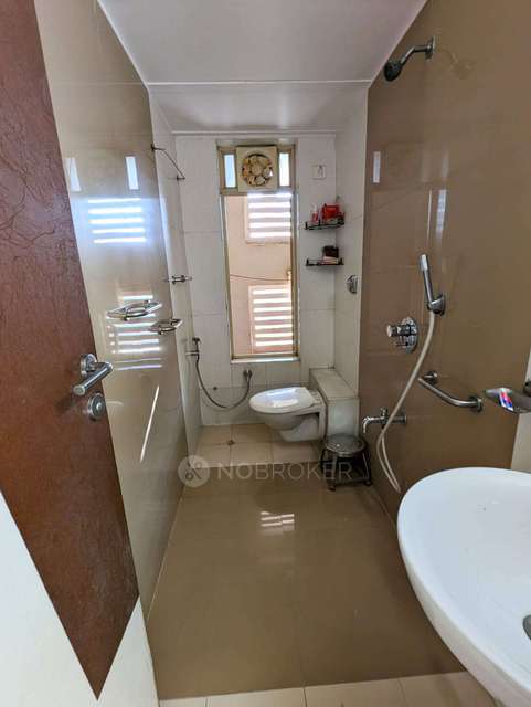 3 BHK Flat In Jaswanti Garden For Sale  In Malad West