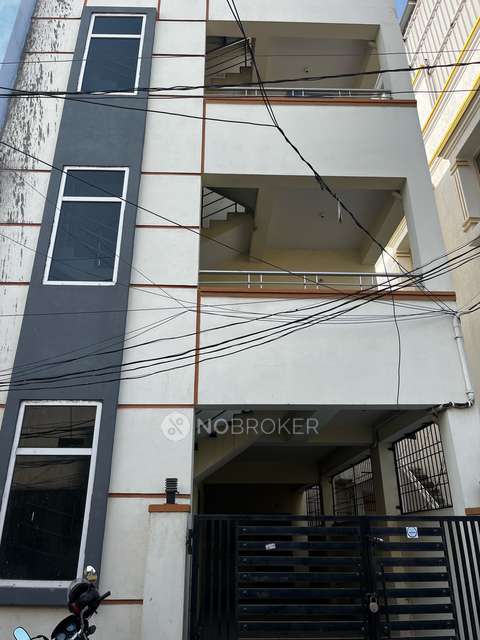 4+ BHK Flat For Sale  In Narayanguda