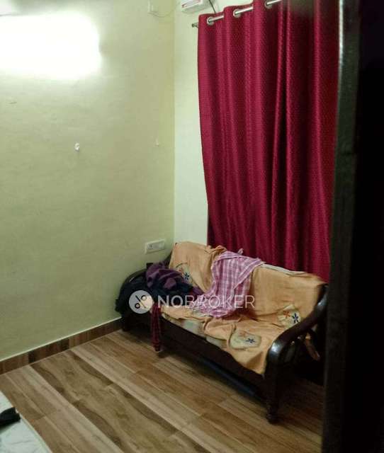 1 RK Flat for Rent  In  Sector 43