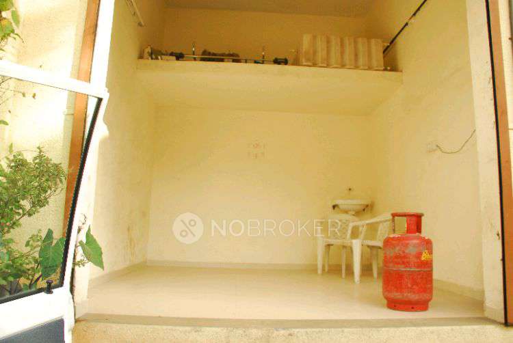 Shop in  Vadgaon Budruk, Pune for Rent 