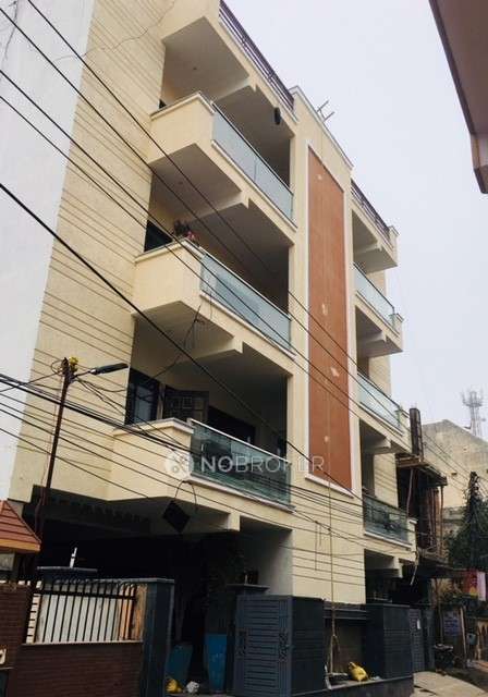 2 BHK Flat In Veena Appartment for Rent  In Qutub Vihar