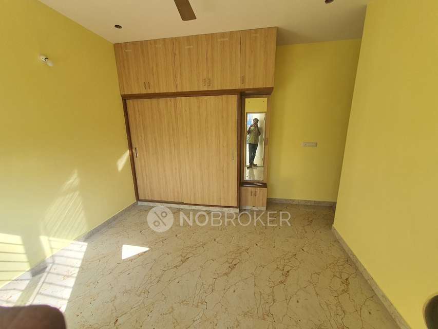 4+ BHK Flat For Sale  In Aecs Layout, Singasandra