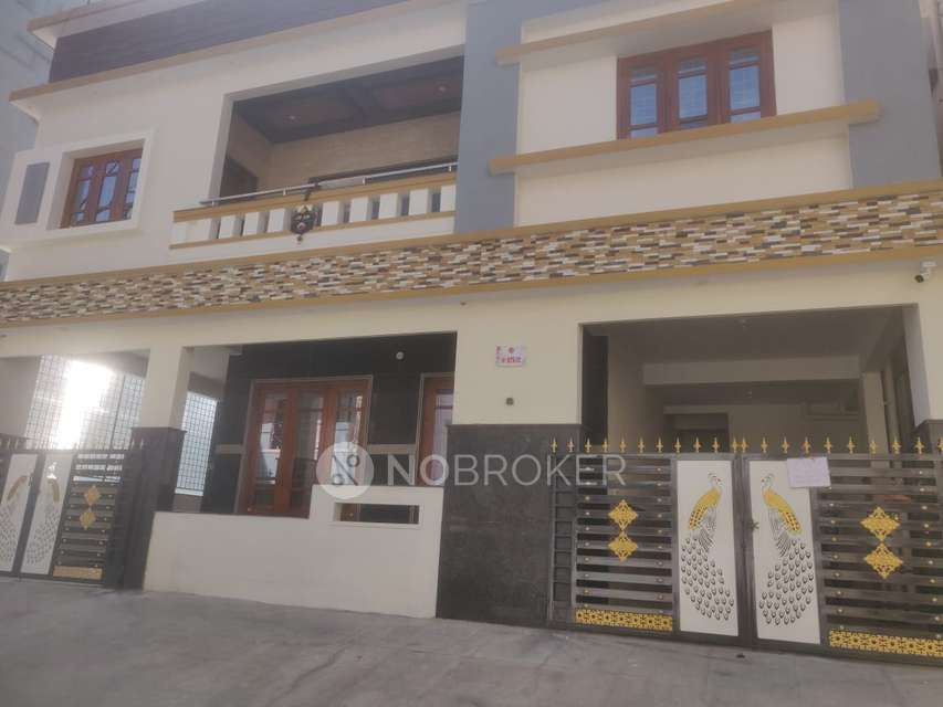 4+ BHK Flat For Sale  In Aecs Layout, Singasandra