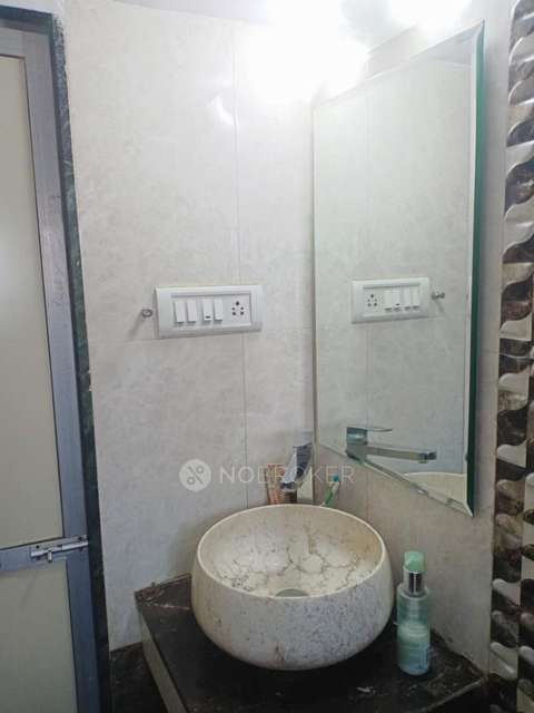 2 BHK Flat In Manisha Purti Chs For Sale  In Goregaon West