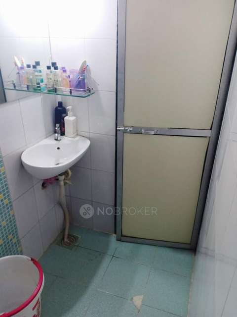 2 BHK Flat In Manisha Purti Chs For Sale  In Goregaon West